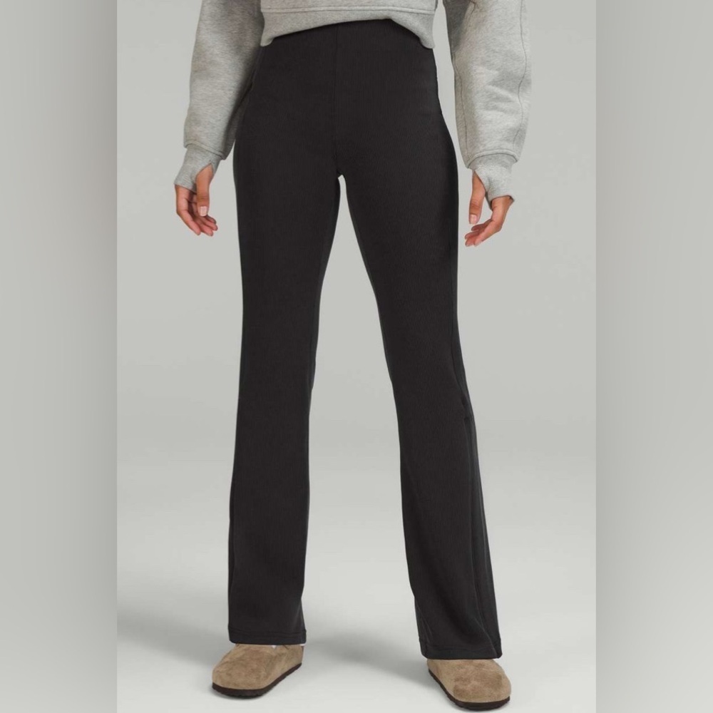 LULULEMON Brushed Softstreme Ribbed Zip Flared Pant 32.5"- Black/ Size 0